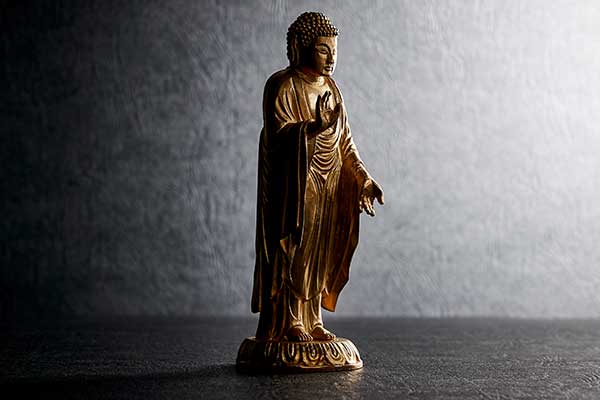 純金の仏像